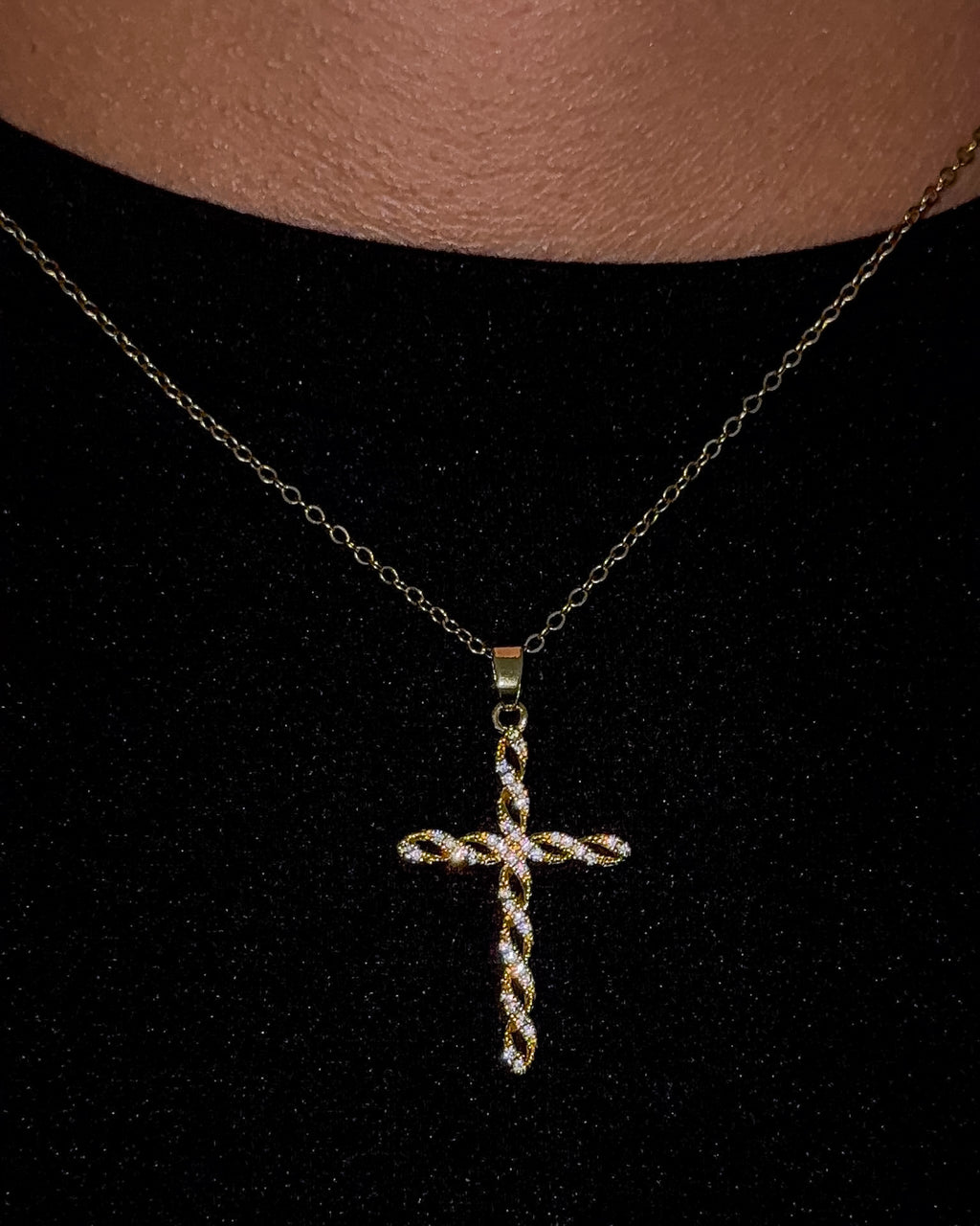 TWISTED GOLD CROSS NECKLACE